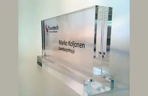 Mall acrylic window display Dubai